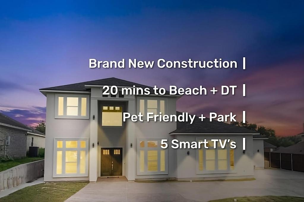 Newly Built Stylish Retreat with Designer Kitchen - Near Park & Beach