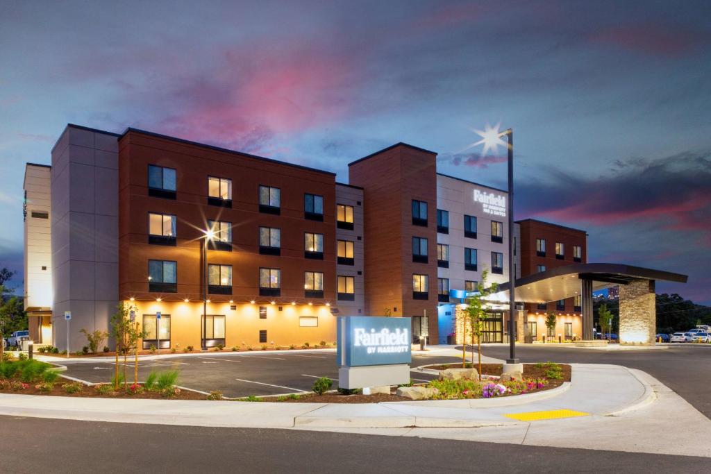 Fairfield by Marriott Inn & Suites Medford