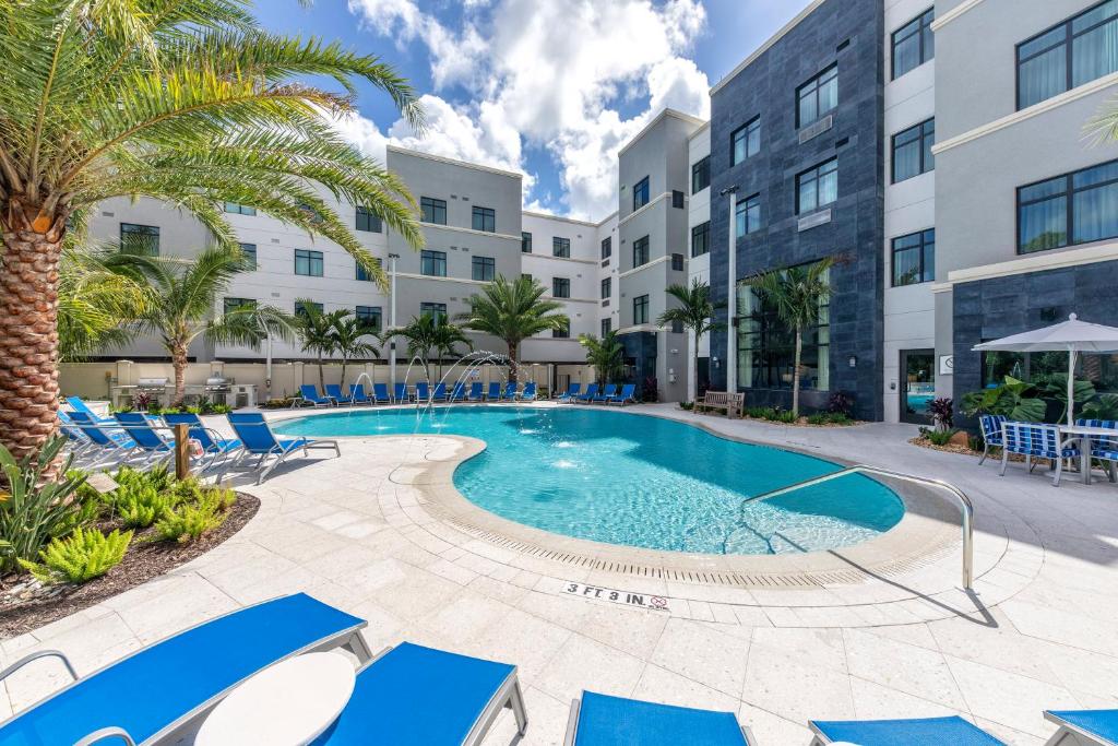 Staybridge Suites - Naples - Marco Island, an IHG Hotel