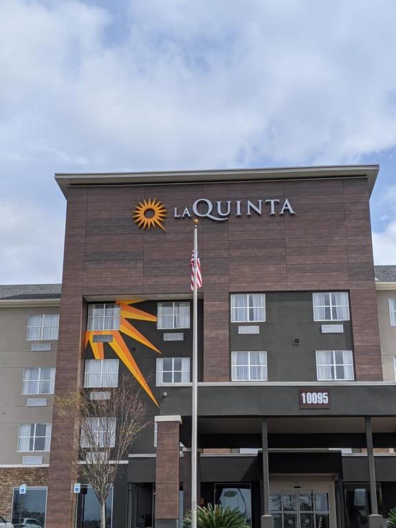 La Quinta by Wyndham Montgomery