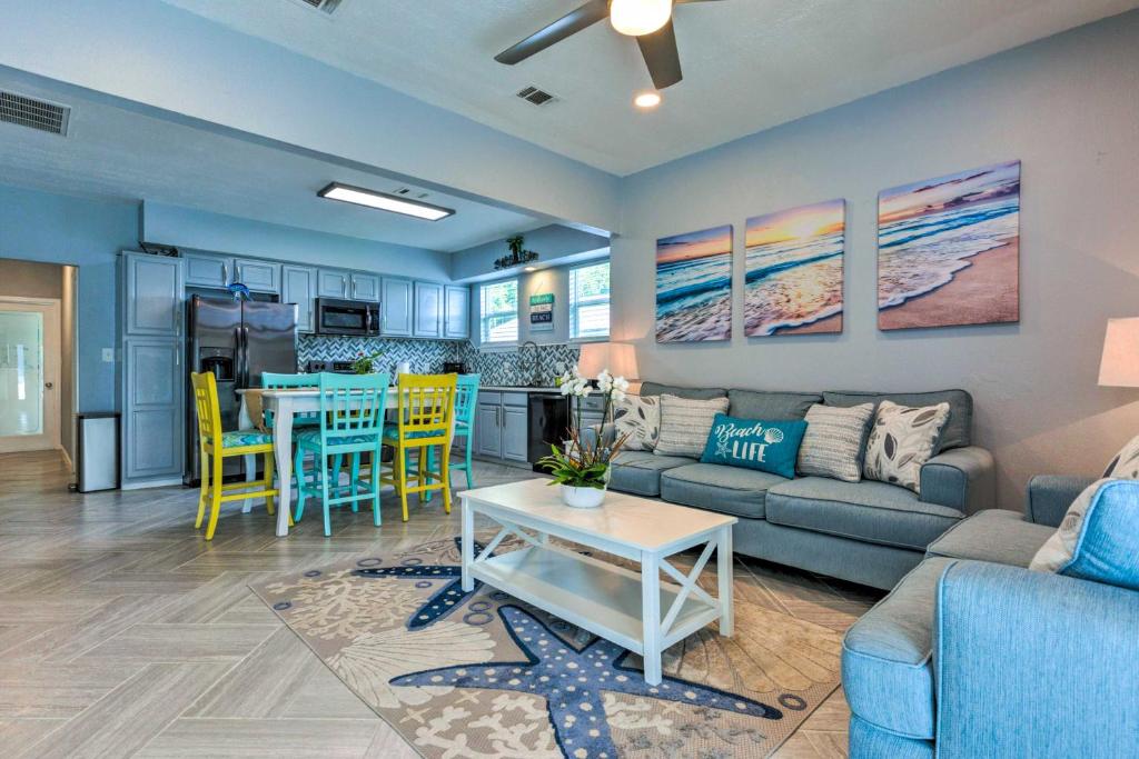 Charming Coastal Getaway, Near Beach and Pier!