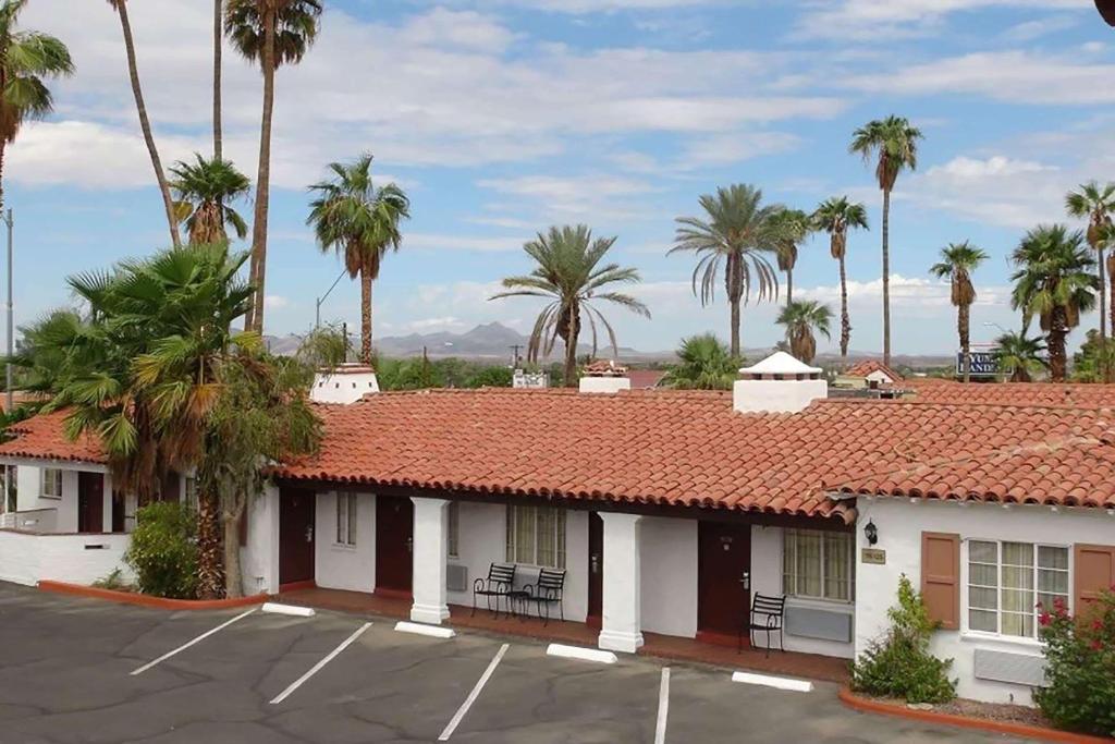 Coronado Motor Hotel, a Travelodge by Wyndham