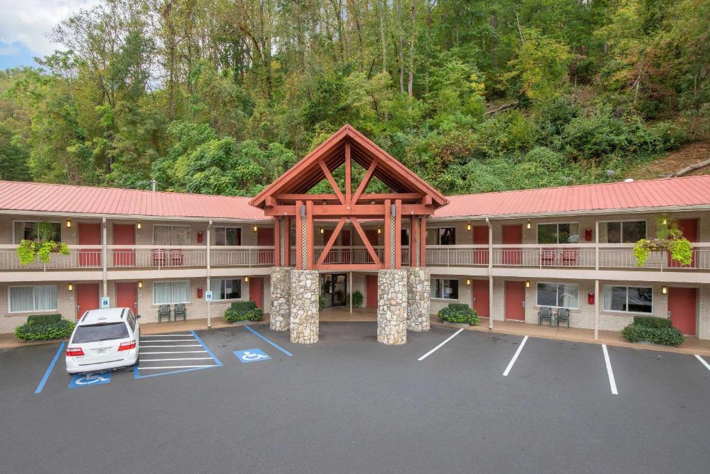 Econo Lodge Cherokee Near River Park